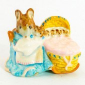 BEATRIX POTTER'S FIGURINE HUNC
