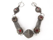BEDOUIN NECKLACE WITH 10 RED S