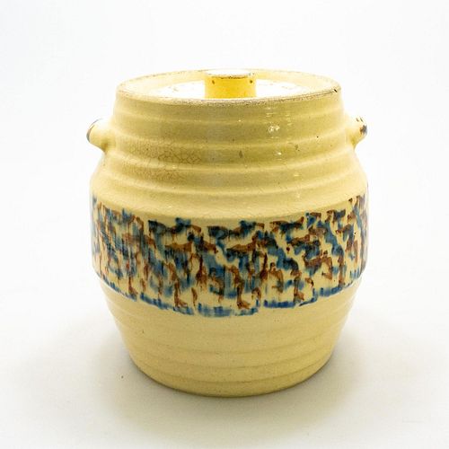 BEEHIVE RIBBED STONEWARE COVERED