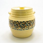 BEEHIVE RIBBED STONEWARE COVER