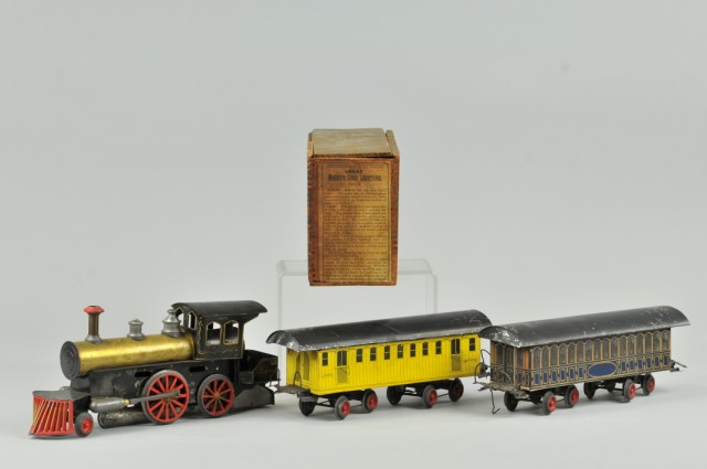 BEGG'S STEAM TRAIN SET Features