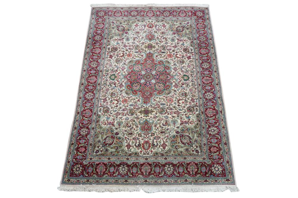BEIGE FIELD PERSIAN CARPETwool on