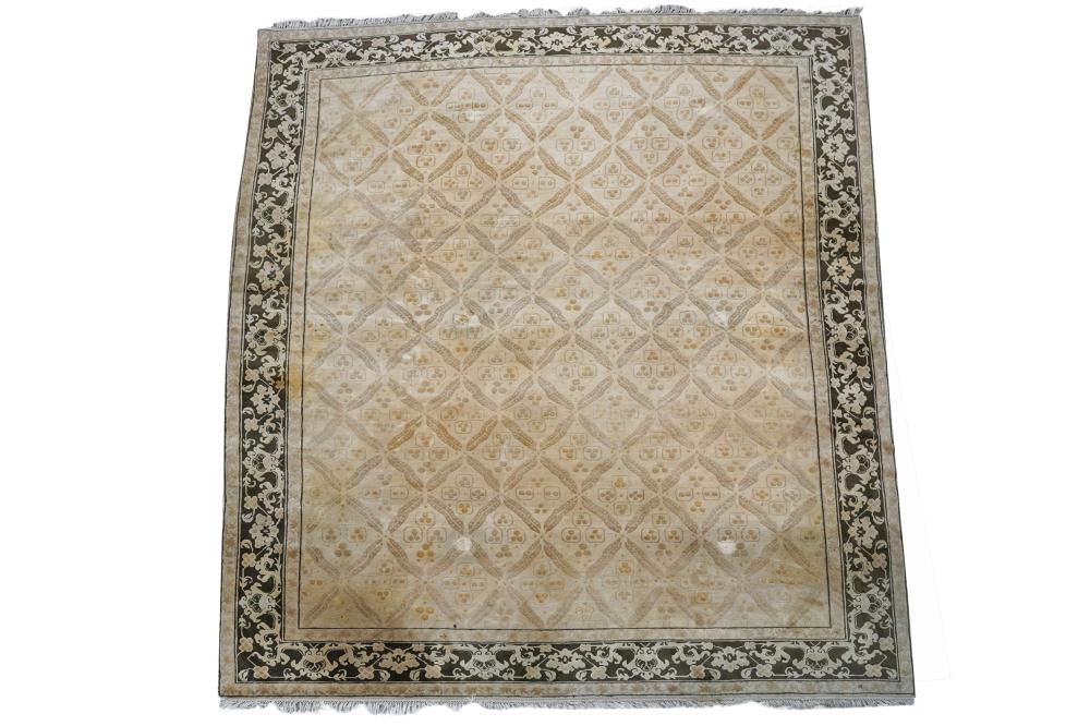 BEIGE FIELD RUGwool; 9'3" x 12