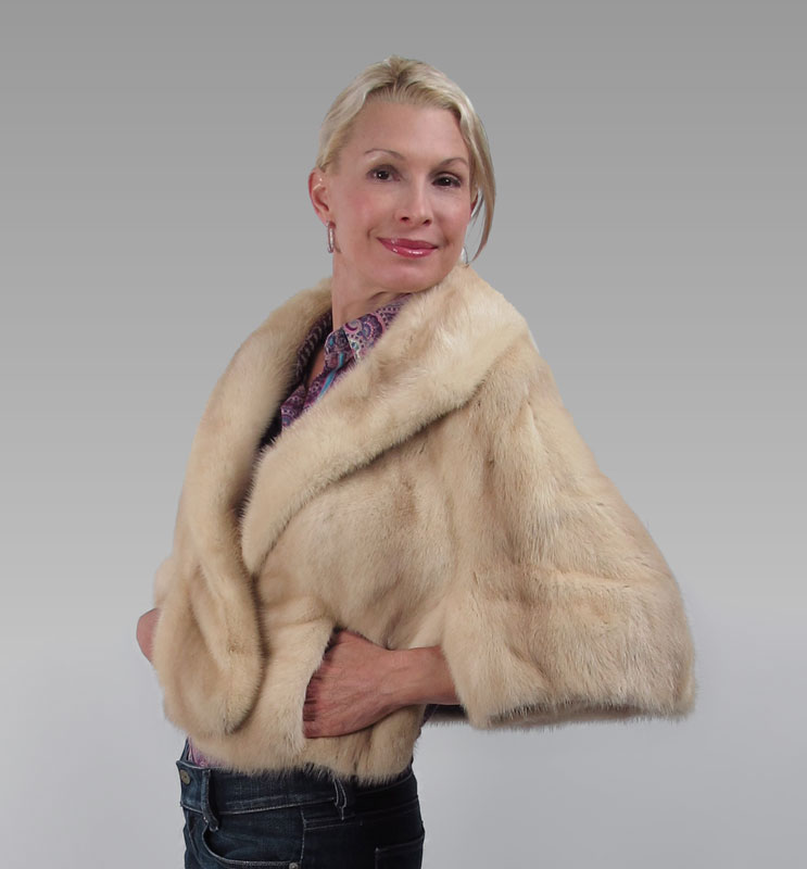 BEIGE MINK SHORT JACKET / CAPE: