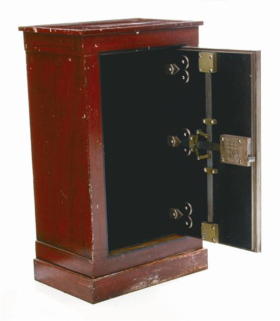 Belgian standing grain-painted iron