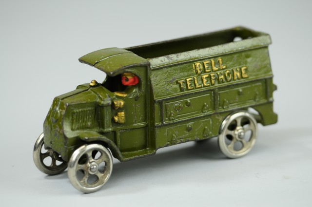 BELL TELEPHONE TRUCK Hubley cast