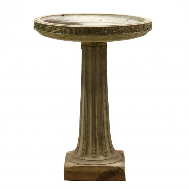 BELLE ÉPOQUE CAST STONE BIRD BATH