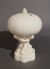 BELLEEK BLACK MARK PUTTI WITH