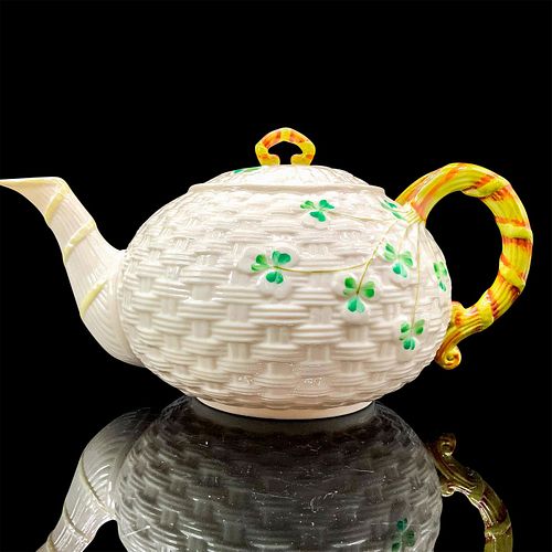 BELLEEK CERAMIC TEAPOT WITH LID,