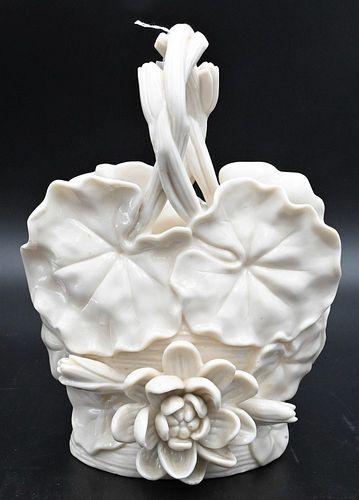 BELLEEK LILY PAD AND LOTUS
