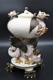 BELLEEK PORCELAIN FIGURAL KETT