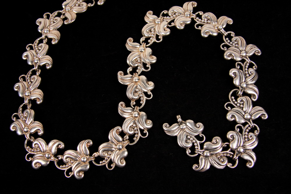 BELT - Ca 1955 Sterling floral