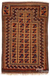BELUCH MAT, EARLY 20TH C.Beluc