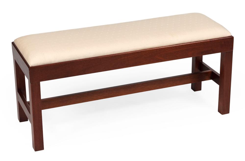 BENCH MADE CHIPPENDALE-STYLE