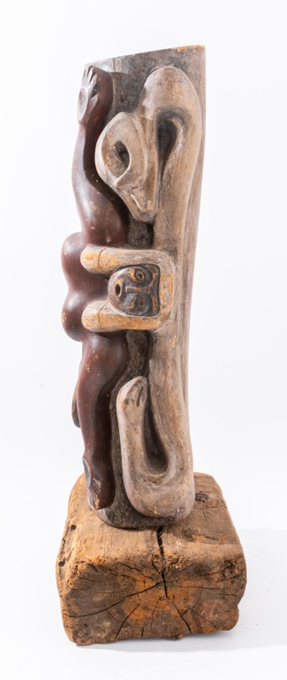 BENNETT POLYCHROME LOG CARVING