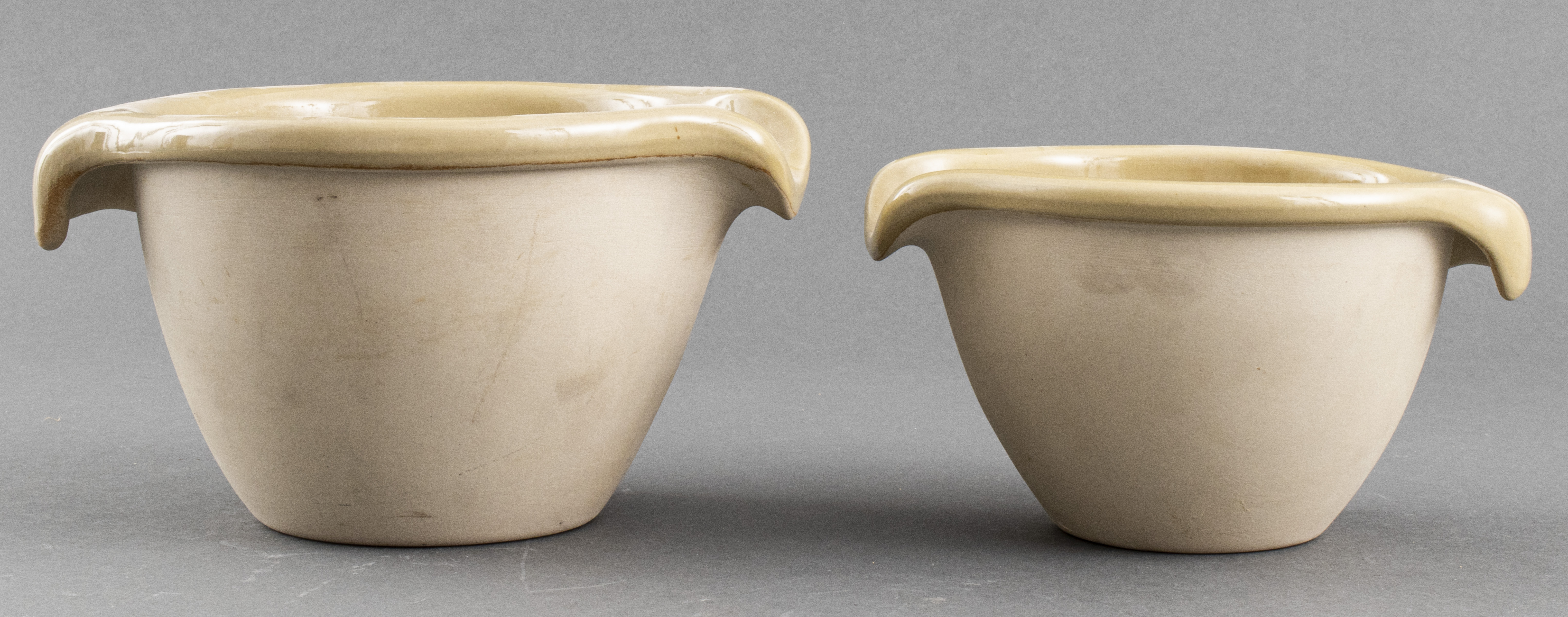 BENNINGTON POTTERS STONEWARE BATTER