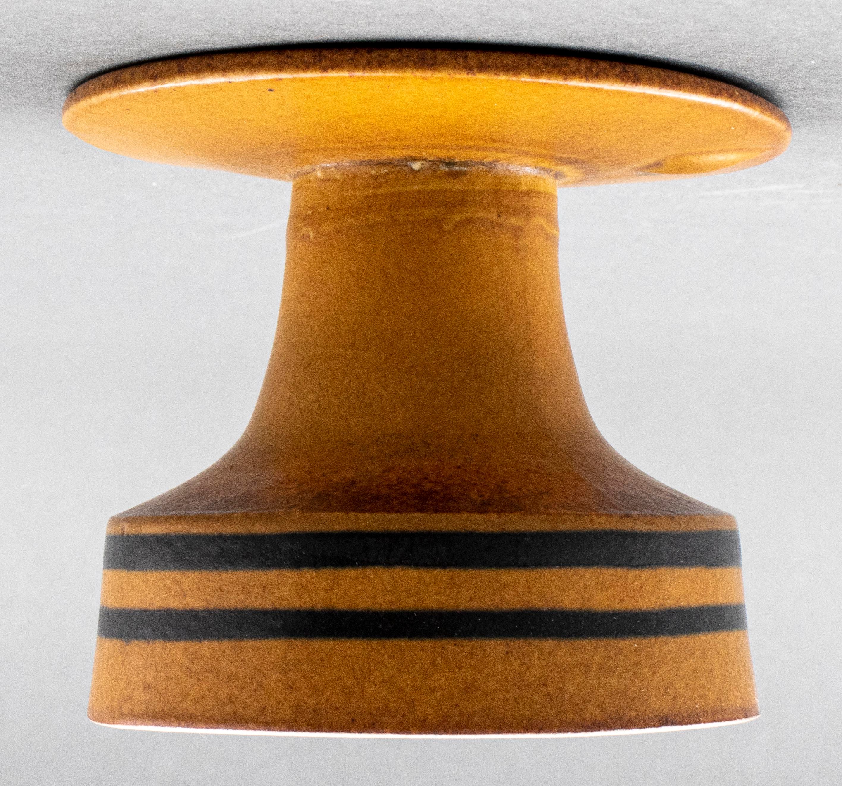 BENNINGTON POTTERS VERMONT CANDLE