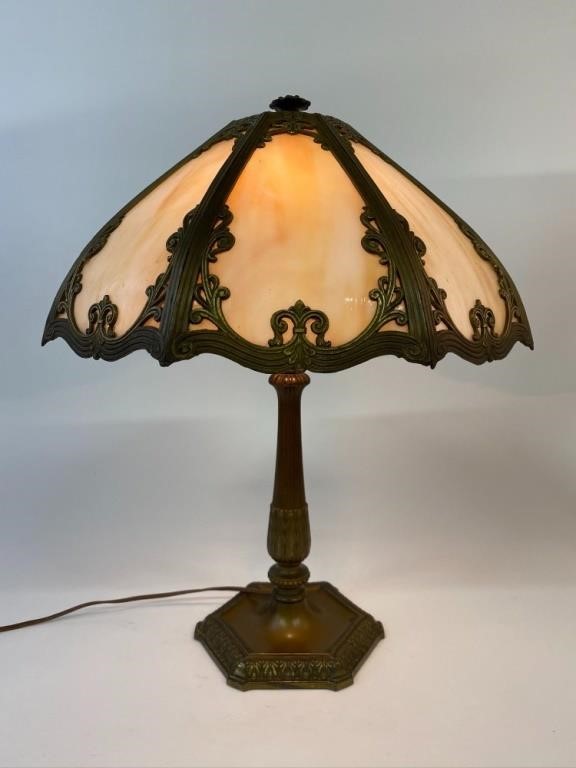 Bent caramel slag glass lamp on