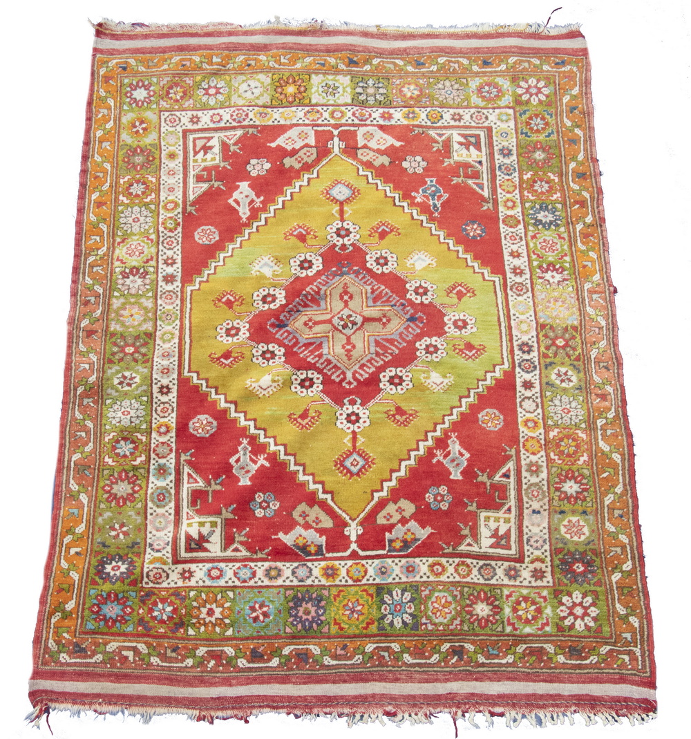 BERGAMA STYLE TURKISH RUG Hexagonal
