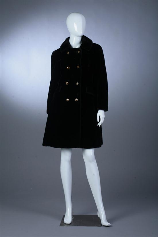 BERGDORF GOODMAN BLACK FAUX FUR