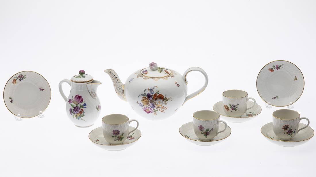 BERLIN ROYAL PORCELAIN TEA SET