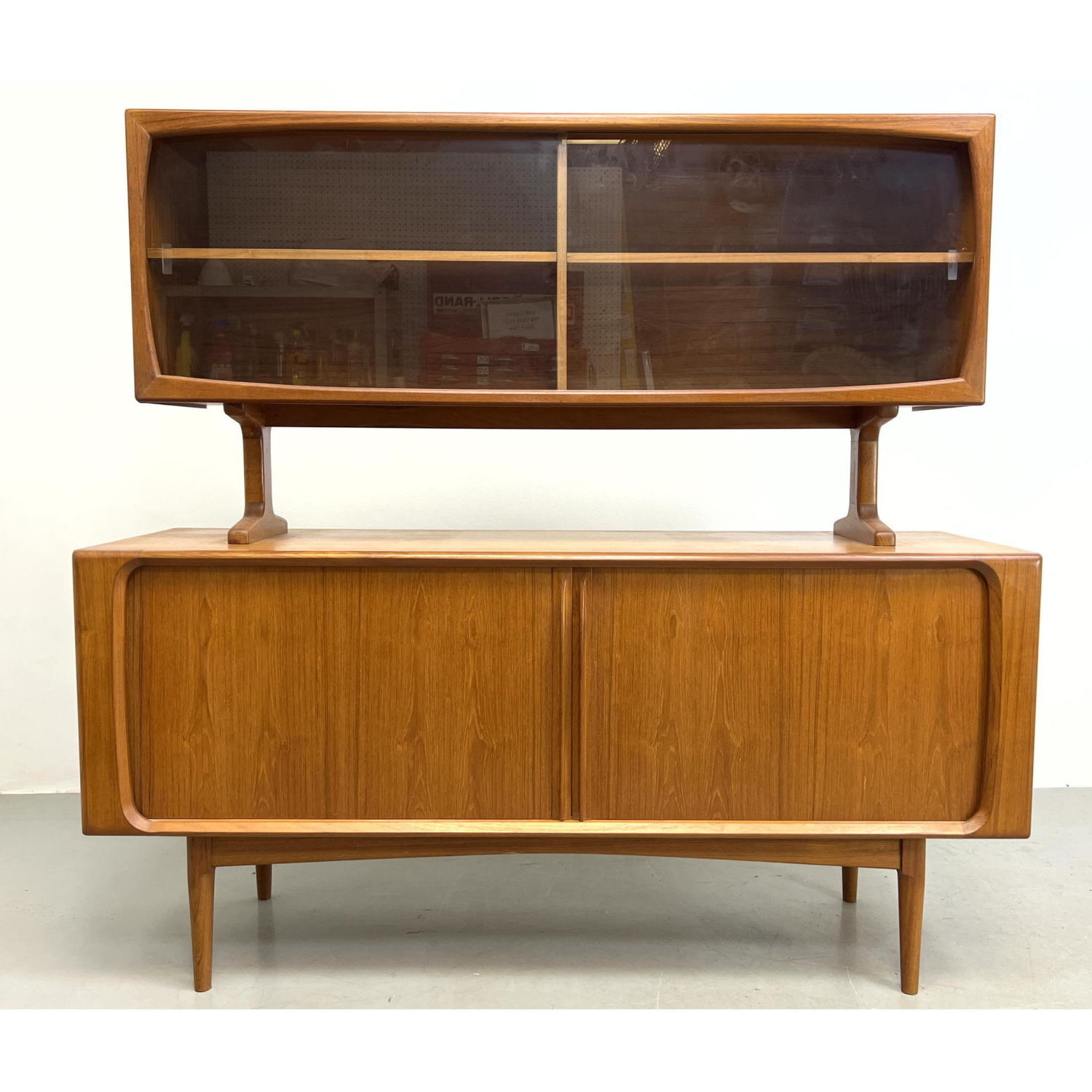 BERNARD PEDERSEN Cabinet. 2 Part