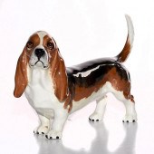 BESWICK BASSET HOUND DOG FIGUR