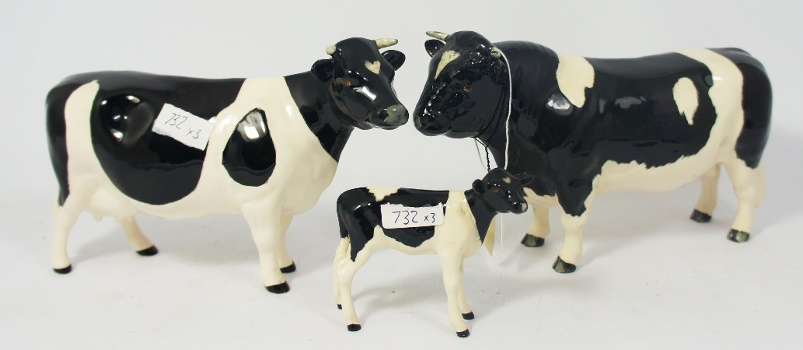 Beswick Friesian Bull 1439 Cow 1362