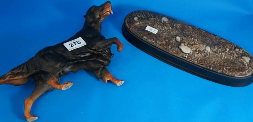 Beswick Gordon Setter on base