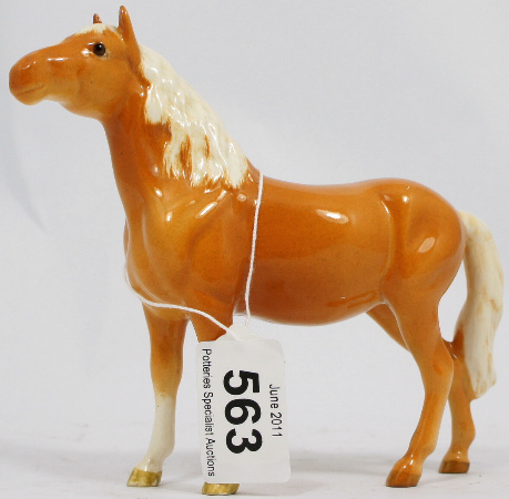 Beswick Palomino Pony 1197 head up