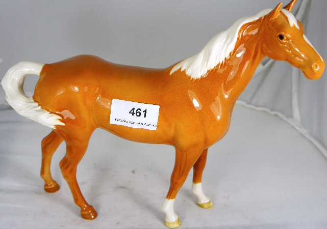 Beswick Palomino Swish Tail Horse