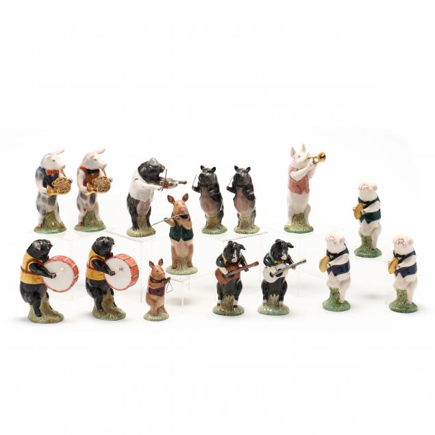 BESWICK, PIG PROMENADE BAND OF (15)