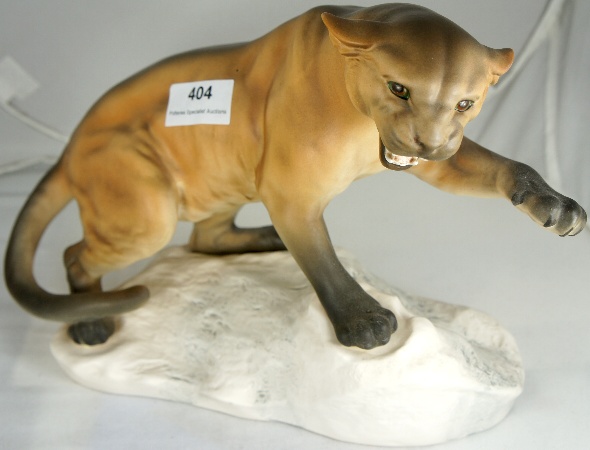 Beswick Puma on a rock 1702