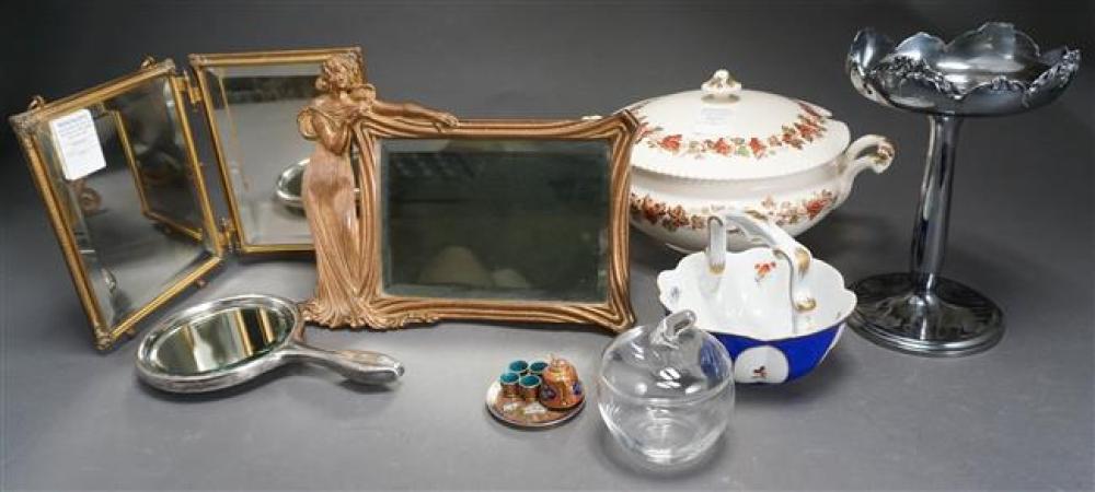 BI-FOLD TRAVEL MIRROR, PORCELAIN