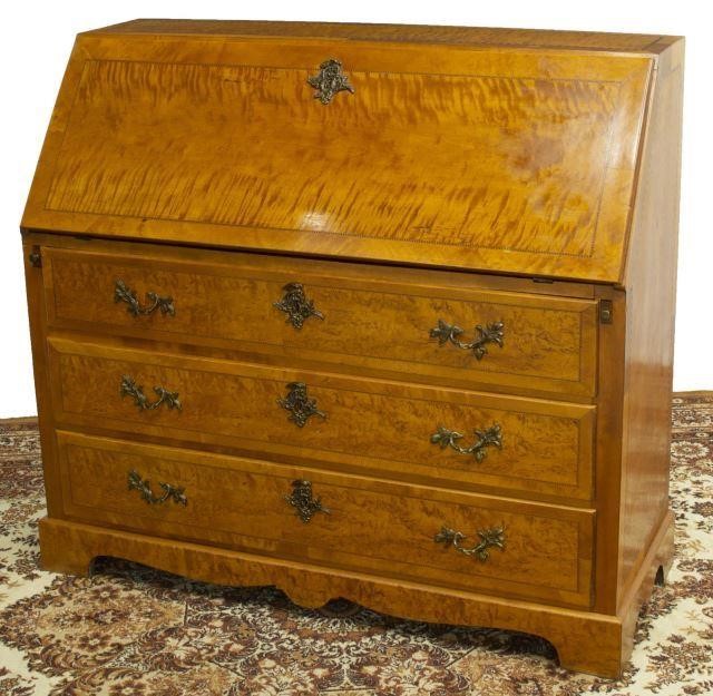 BIEDERMEIER MAPLE SLANT-FRONT