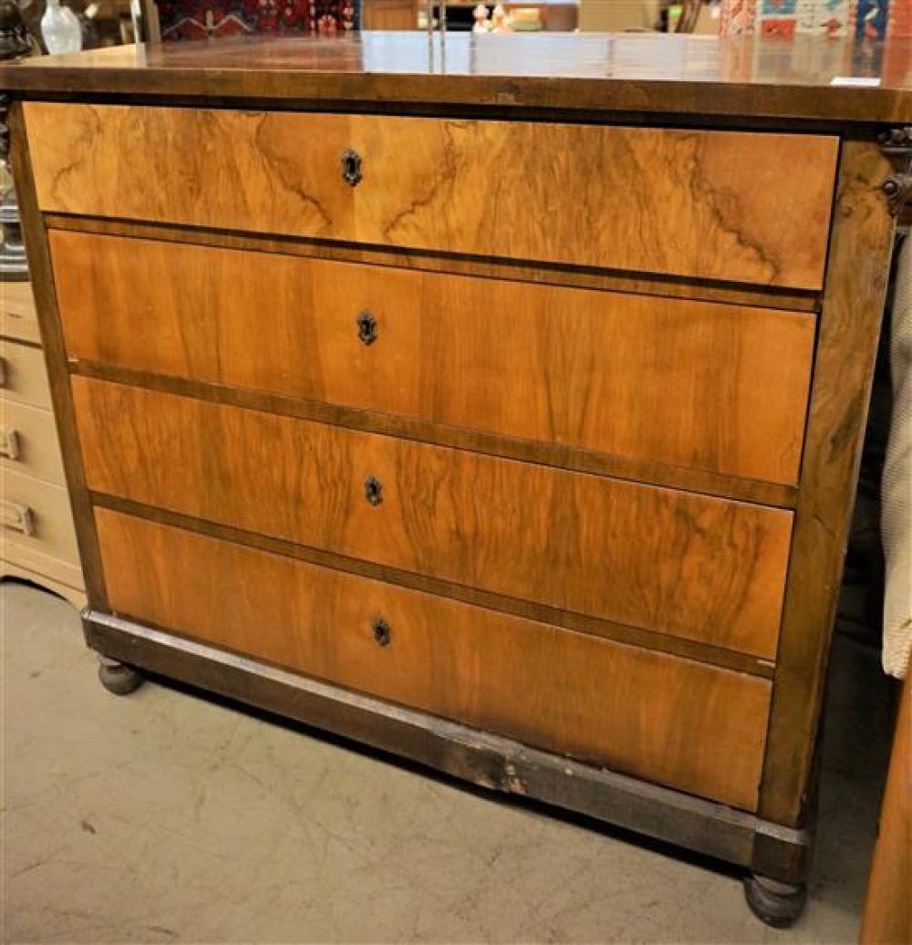 BIEDERMEIER WALNUT