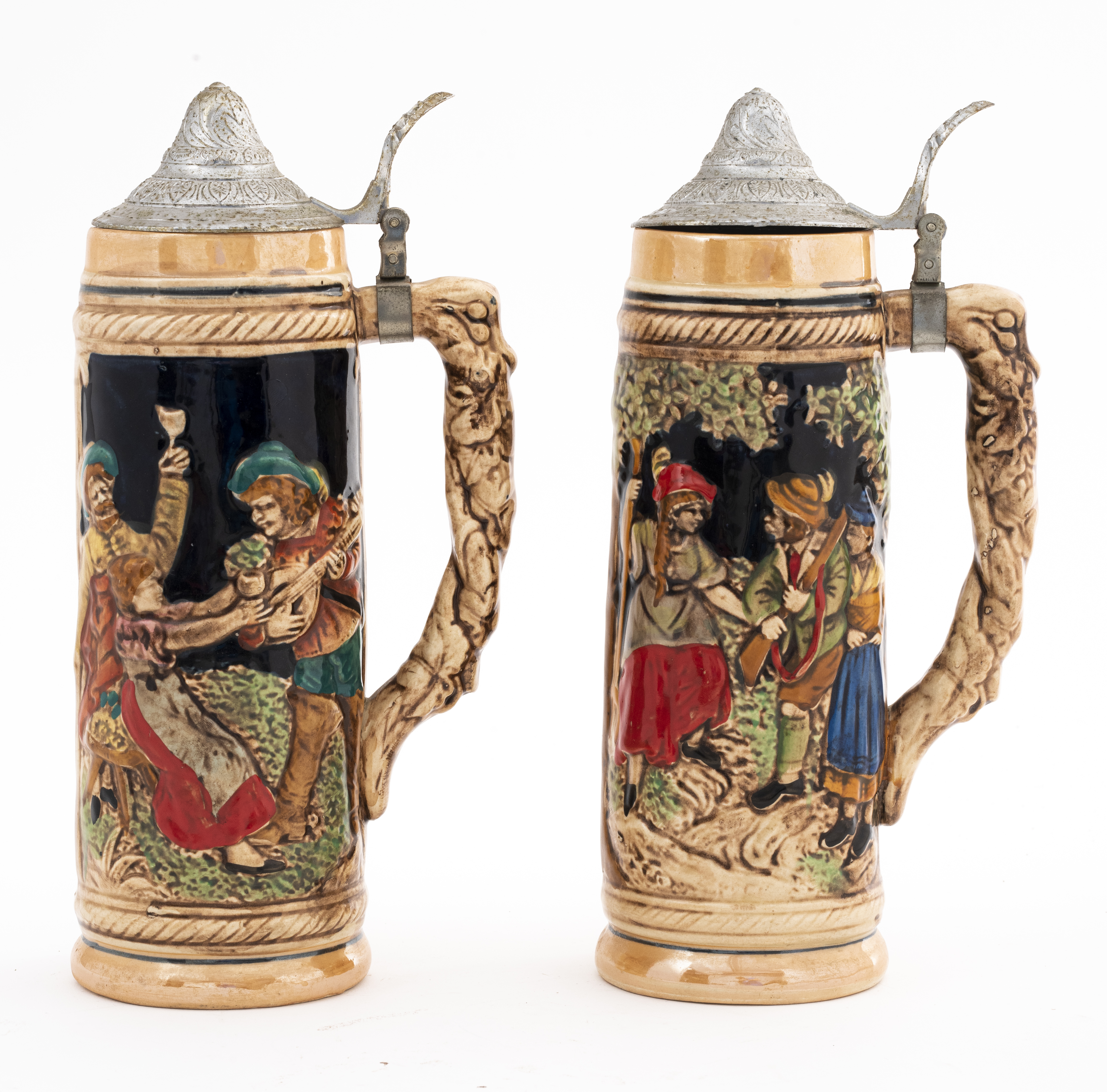 BIER STEINS WITH LIDS, 2 Two bier