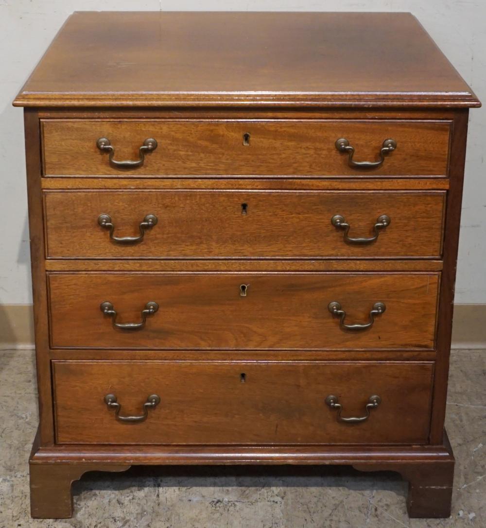 BIGGS CHIPPENDALE STYLE MAHOGANY