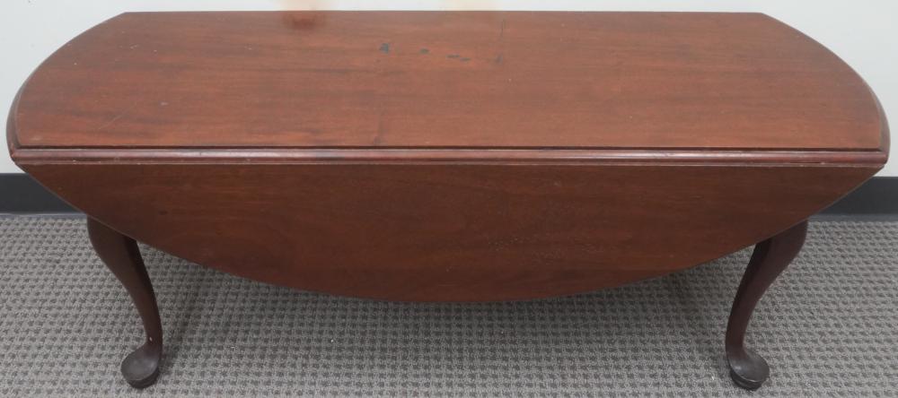 BIGGS QUEEN ANNE STYLE DROP-LEAF