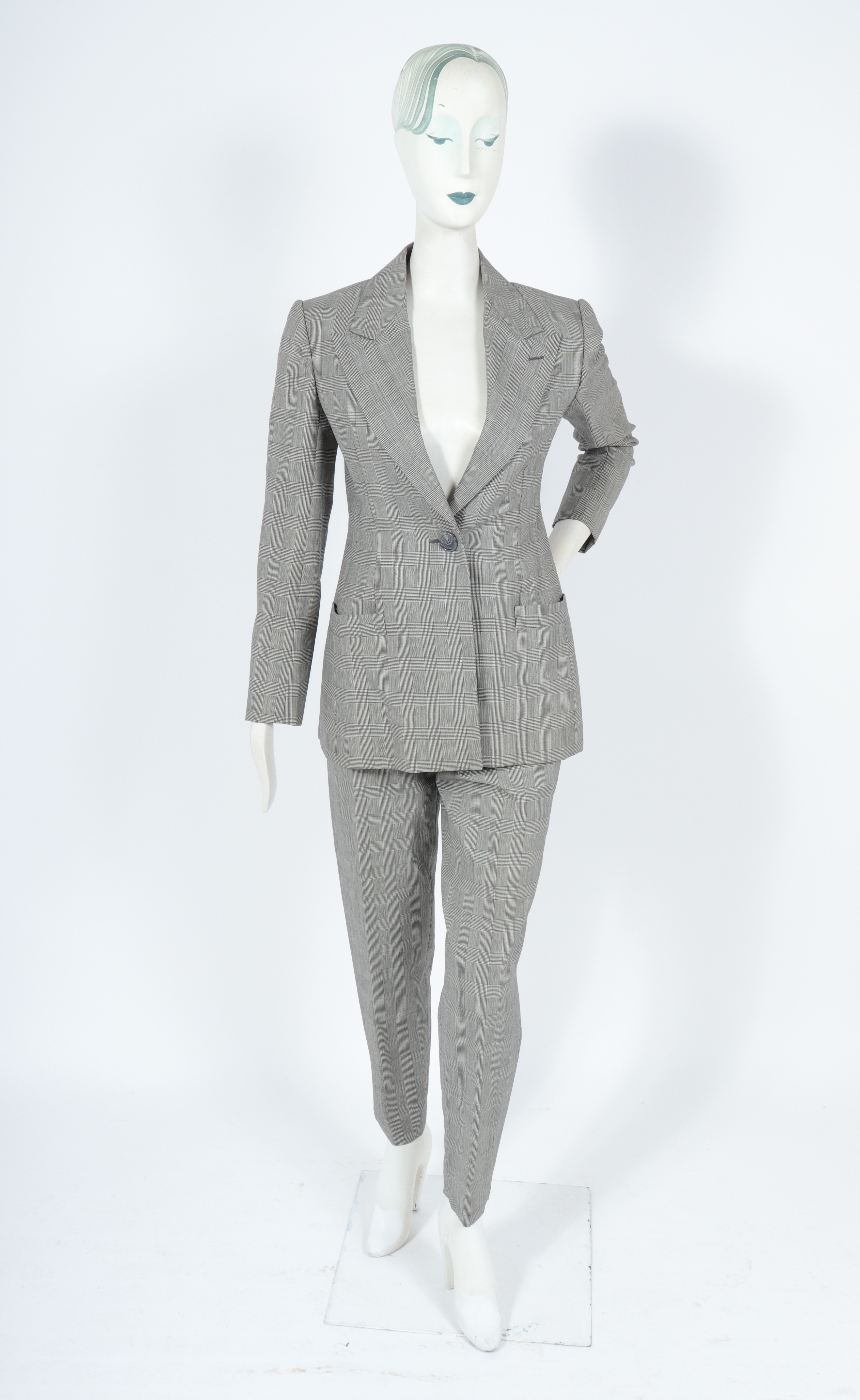 BILL BLASS BLACK & WHITE PLAID PANT