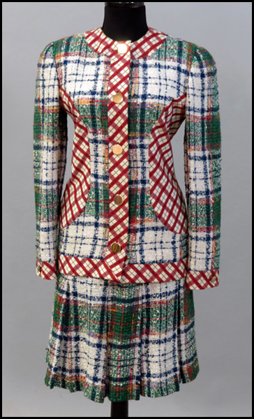 BILL BLASS SKIRT SUIT. Comprised of