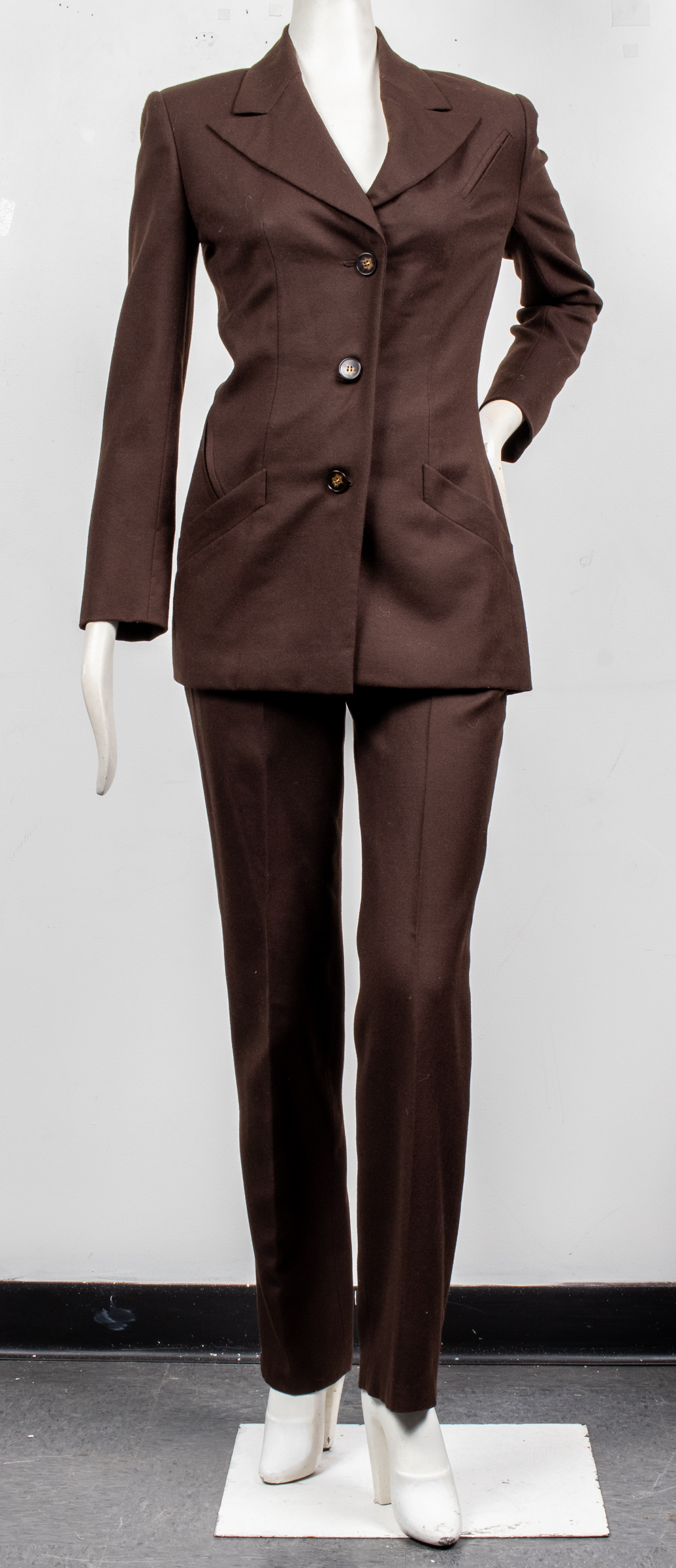 BILL BLASS WOOL SUIT SET W PANTS