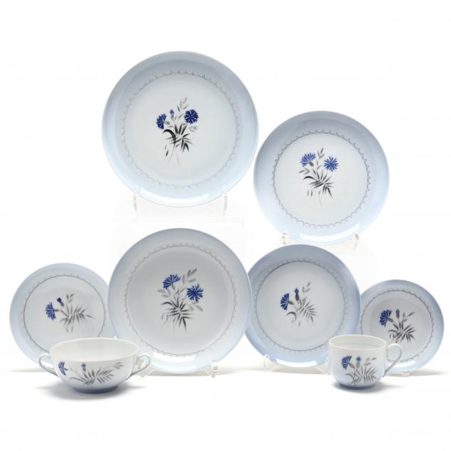 BING & GRONDAHL, A LARGE SET
