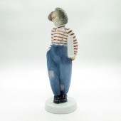 BING & GRONDAHL FIGURINE, BOY