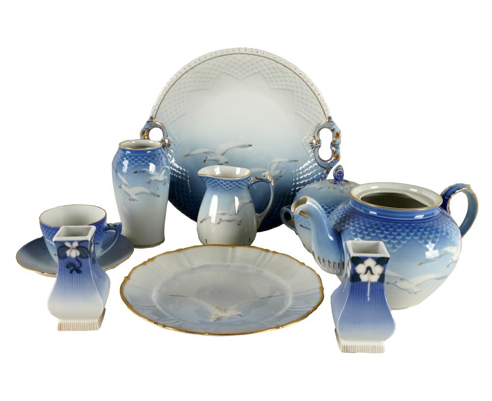 BING & GRONDAHL PORCELAIN TEA
