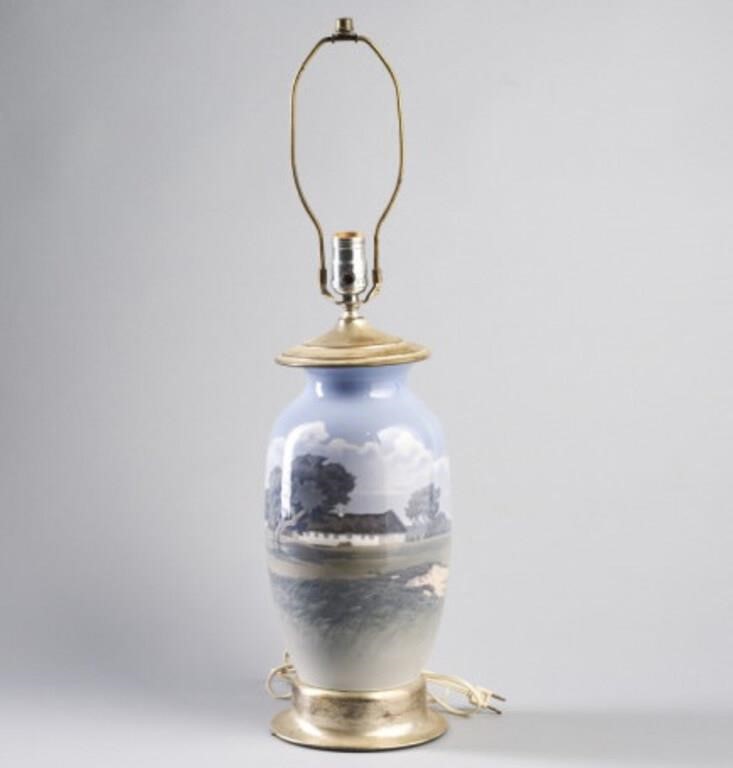 BING & GRONDEL LAMPThe vase now