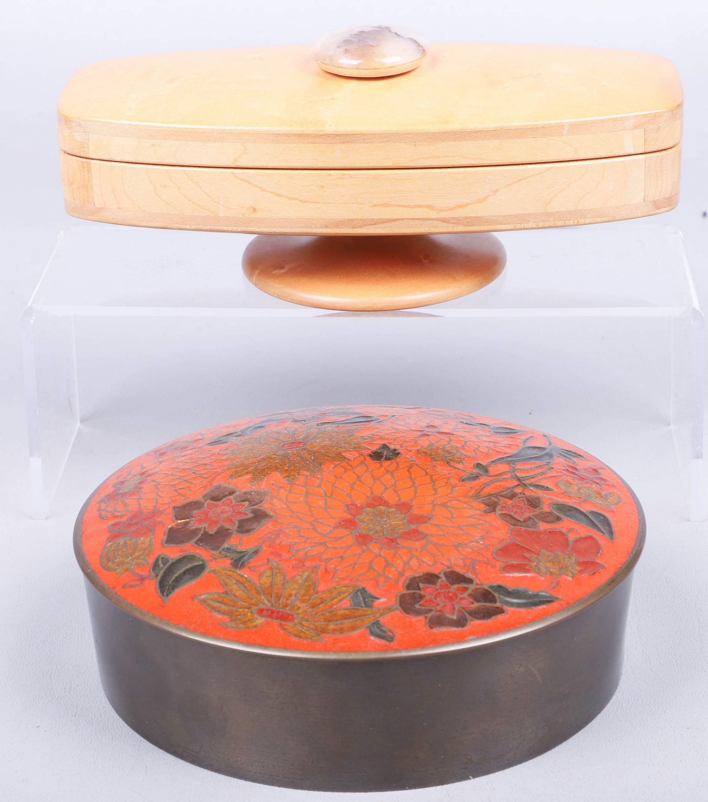 Birdseye Maple dresser box, on