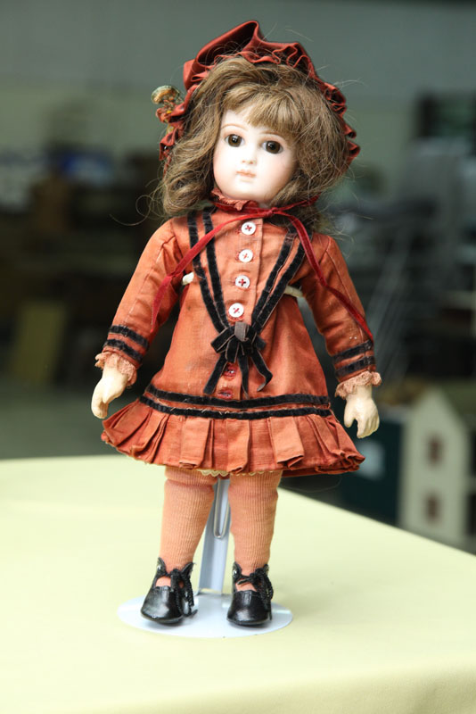 BISQUE HEAD DOLL. Unattributed.