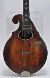 B&J VICTORIA 8 STRING MANDOLIN