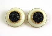 BLACK AND WHITE ONYX CLIP-ON E